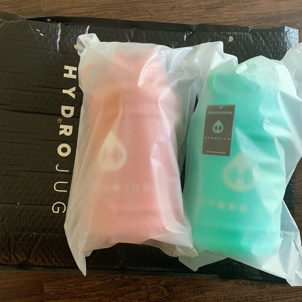 BRAND NEW HYDROJUGS